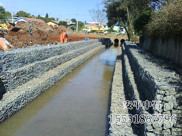 鍍高爾凡石籠網擋墻 鍍高爾凡石籠網擋墻